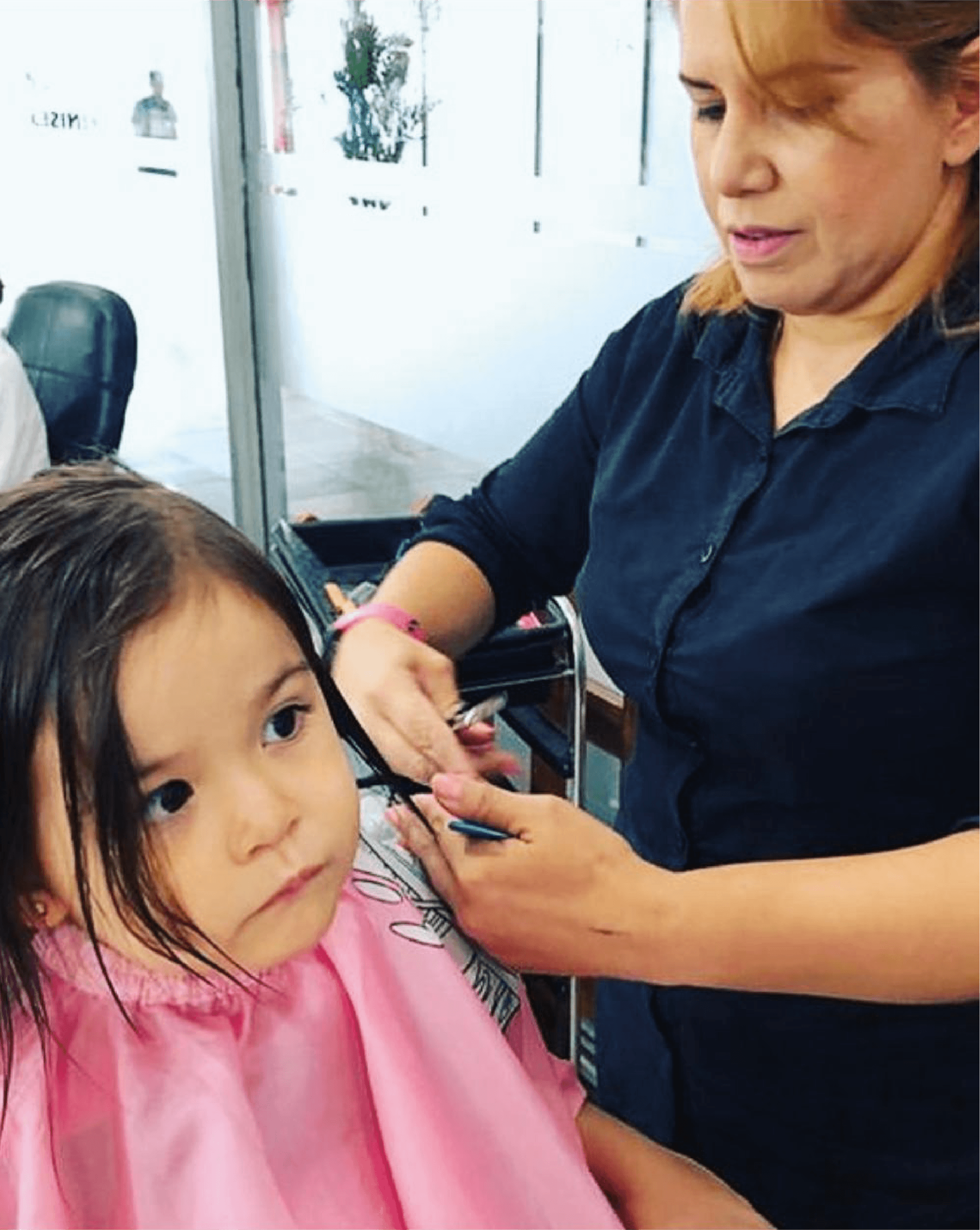 Corte de cabello profesional realizado en Luana VIP Studio